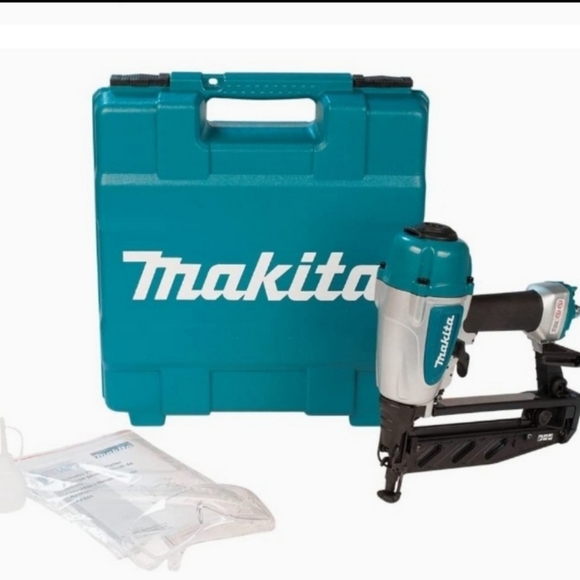 🆕Makita AF601 16 Gauge, 2-1/2" Straight Finish Nailer, - Picture 2 of 14